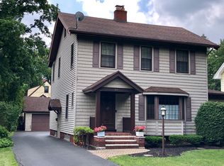 57 Hermitage Rd, Rochester, NY 14617