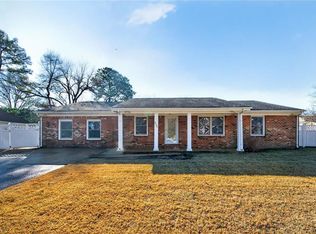 5105 Rochelle Rd, Virginia Beach, VA 23464