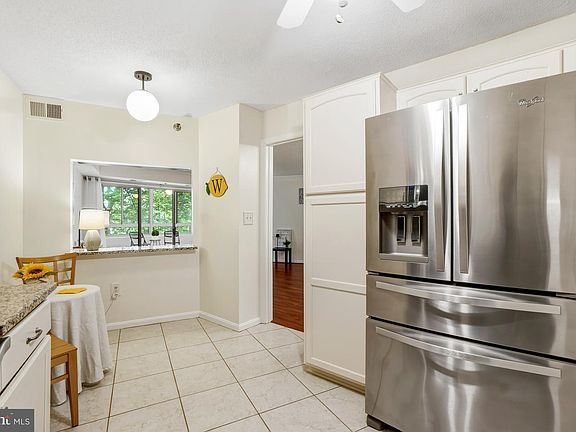 3rd image of 14805 Pennfield Cir APT 206