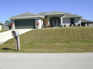 2217 SW 3rd Pl, Cape Coral, FL 33991