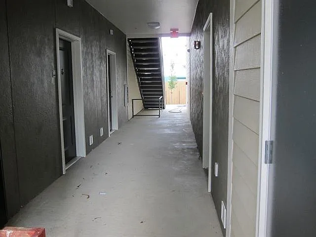 2725 Independence St #105 — Photo 10