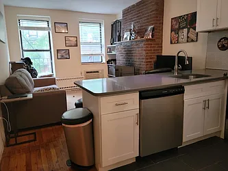 Rented by Chartwell Manhattan Realty