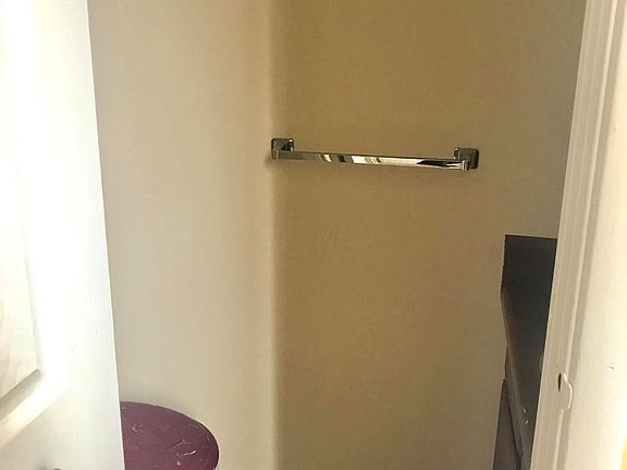 4th image of 1 King Arthur Blvd Unit 1