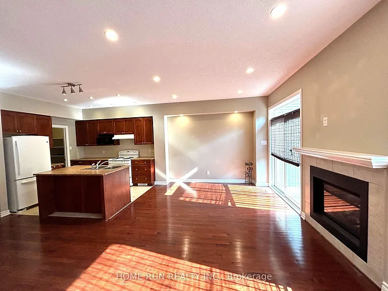 862 Fletcher Cir — Photo 6