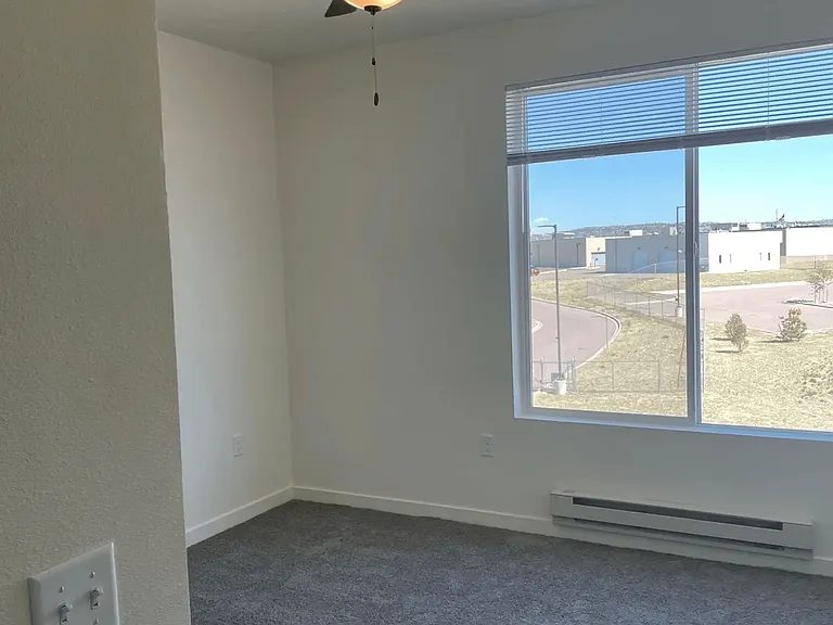 Academy Heights Apartments — Photo 11