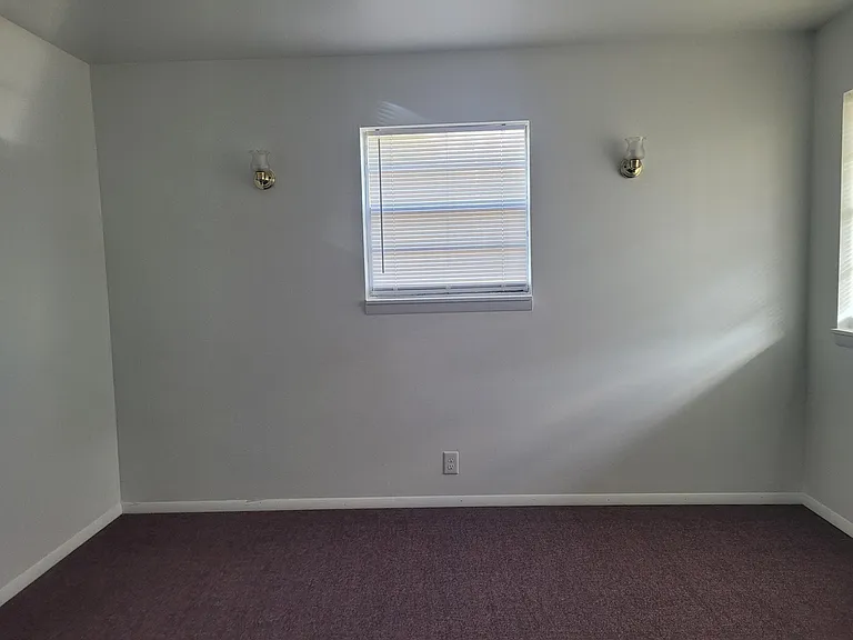 2200 S Illinois Ave #11 — Photo 7