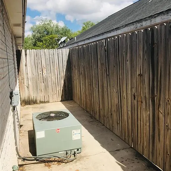 423 La Mancha Dr #3 — Photo 14