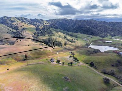 42.1 Panoche Rd, Paicines, CA, 95043