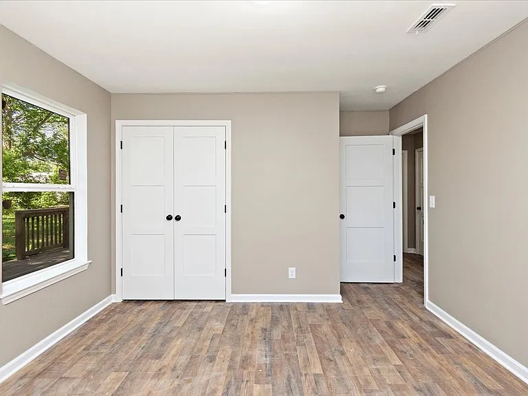 309 Rickenbacker Dr — Photo 13
