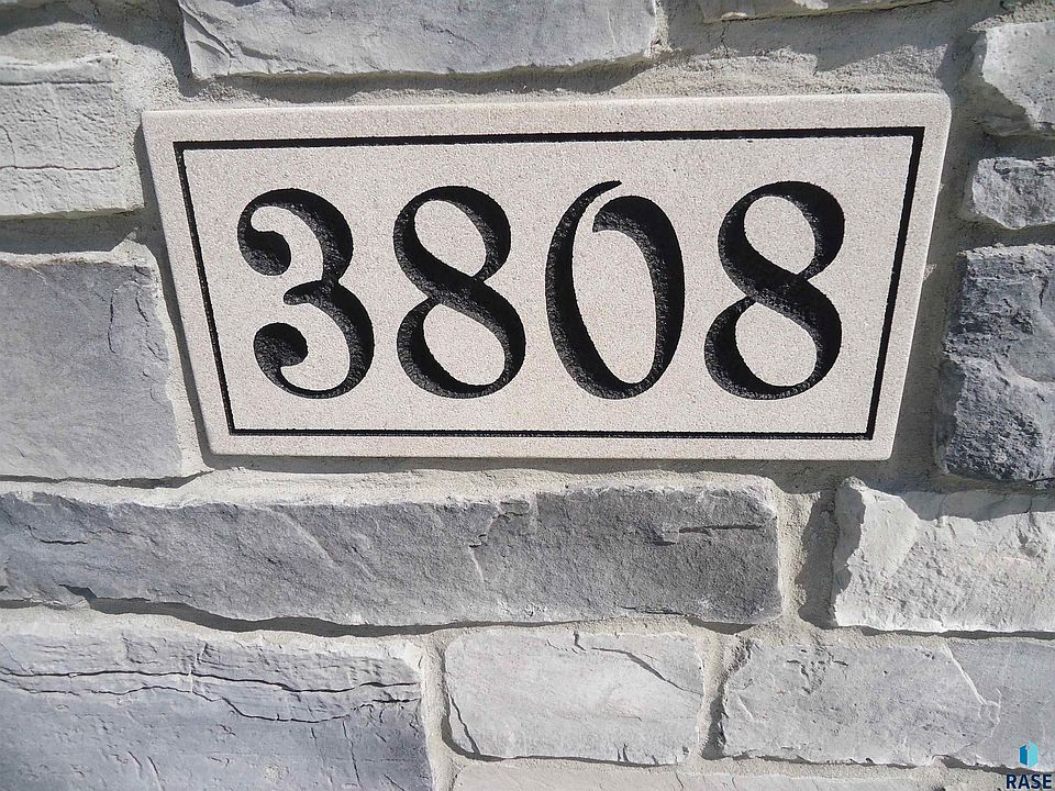 2nd image of 3808 E Vendavel St