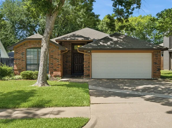 312 Banyan Dr, Grapevine, TX 76051