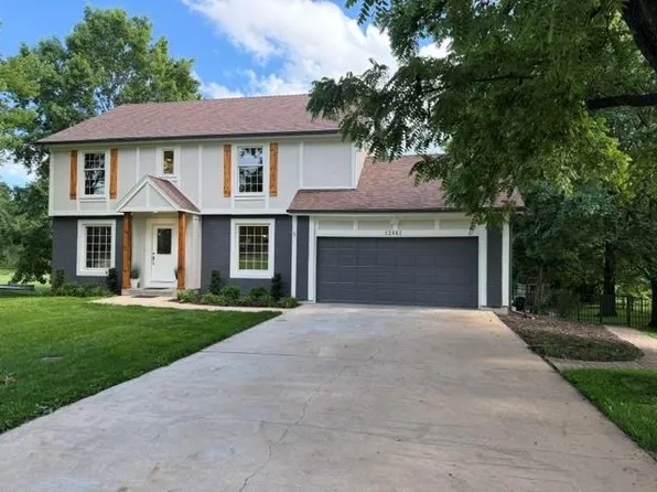 12461 W 154th Ter, Overland Park, KS 66221