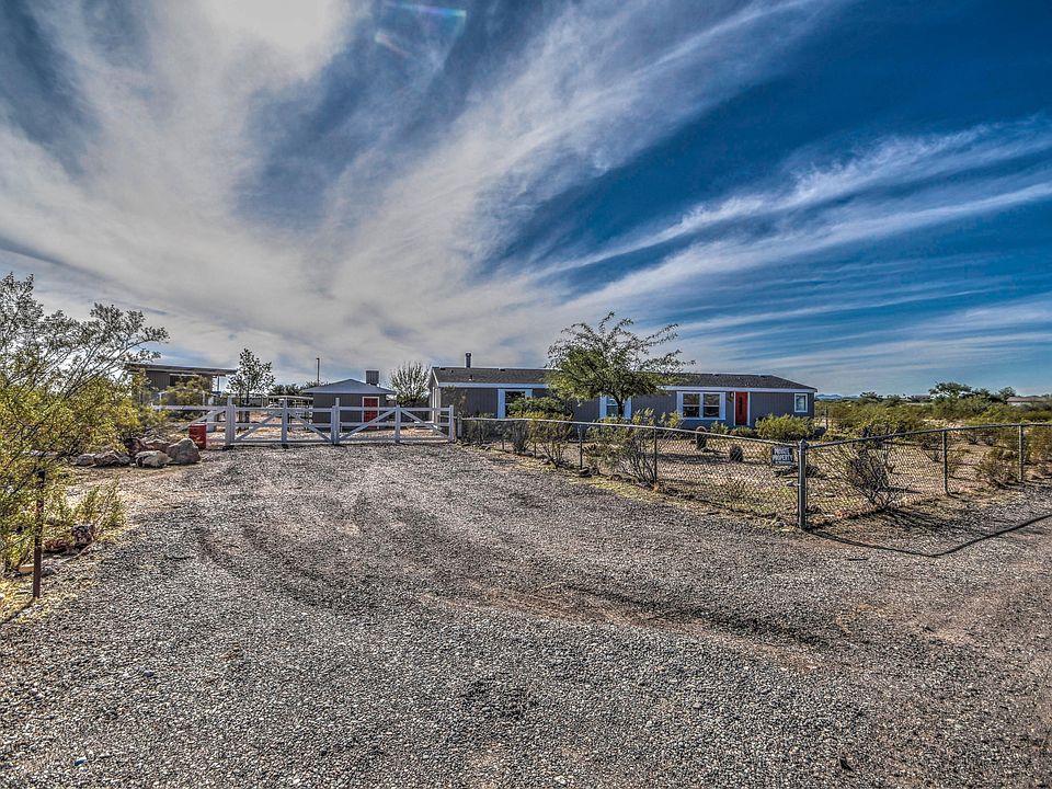1st image of 15831 W Remuda Dr