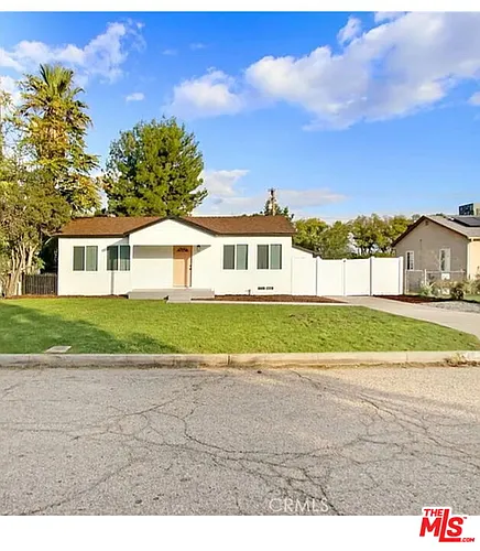 4555 Acacia Ave Photo 1