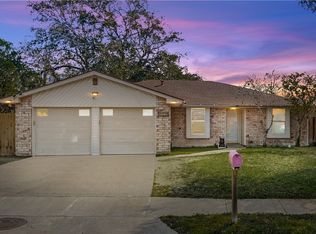 4220 Wandering Creek Dr, Corpus Christi, TX 78410
