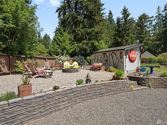 2nd image of 29070 Beach Dr NE