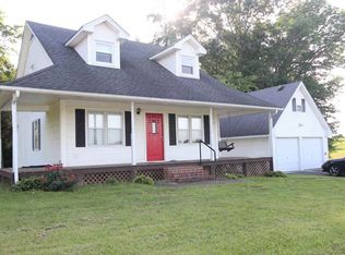 515 Hays Pondsville Rd, Smiths Grove, KY 42171