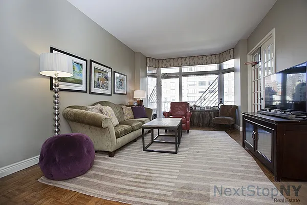 Sold by NextStopNY | media 19