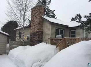 57 W Chisholm St, Duluth, MN 55803