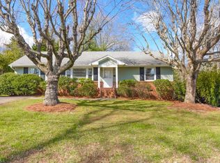 1267 Wedgewood Dr, Winston Salem, NC 27103