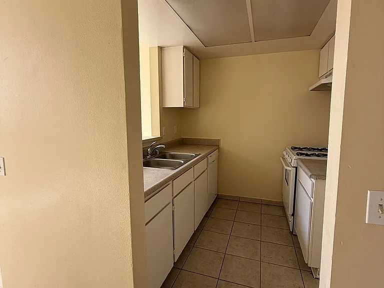 807Bunk — Photo 4
