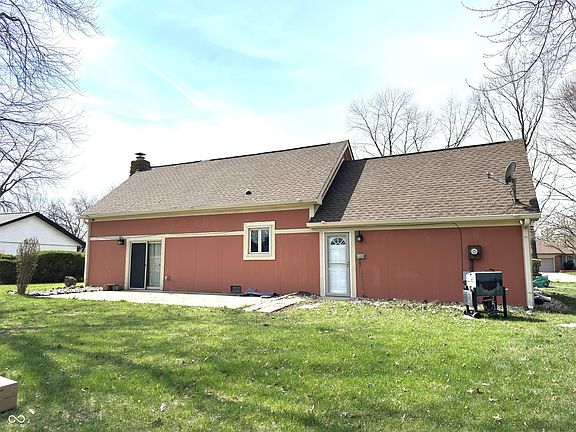 2nd image of 8341 Christiana Ln