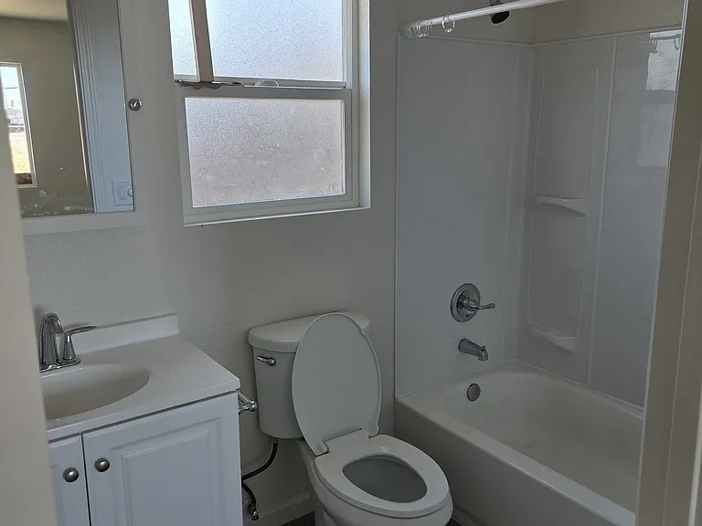 3215 W Capitol Ave #1 — Photo 5