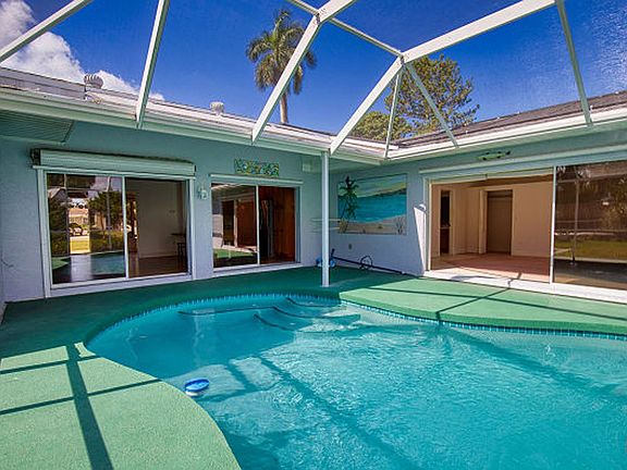 2nd image of 208 Pompano Ln