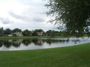 907 Magdalena Rd, Palm Beach Gardens, FL 33410