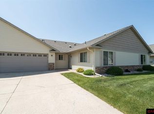 112 Palmer Path, Mankato, MN 56001