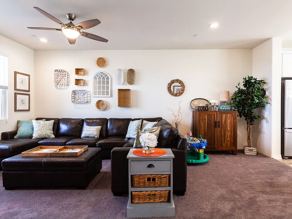 504 Lark Way