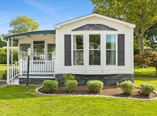 6 Viola Dr, Plainville, MA 02762