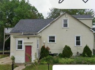 25W479 Lake St, Roselle, IL 60172