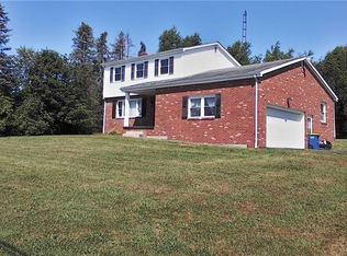 1441 Old Princeton Rd, New Castle, PA 16101