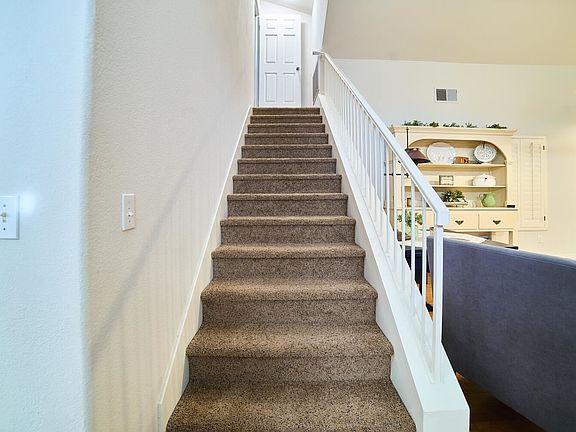 2nd image of 44265 Camino Lavanda
