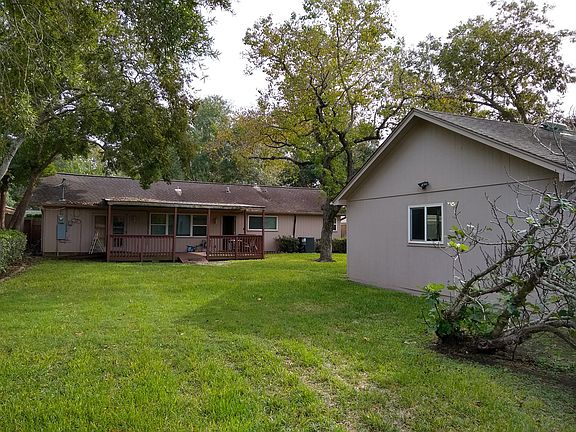 4th image of 1738 Pecan Ln