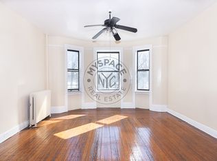 172 Prospect Park SW #2L, Brooklyn, NY 11218