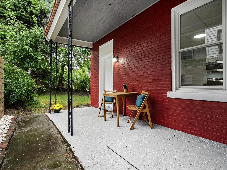 535 Gross St #1 — Photo 17
