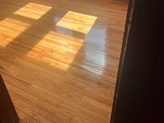 5th image of 19 Williams St #1