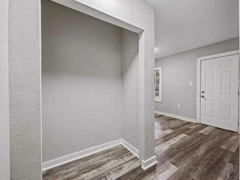 1601 Camden Rd — Photo 13