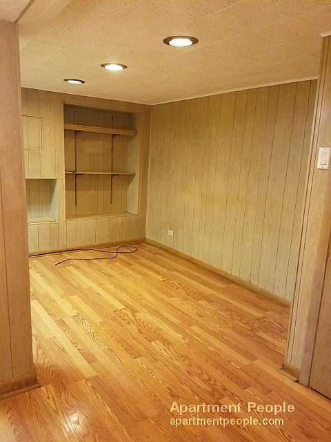 1st image of 2448 N Sheffield Ave #Gdn