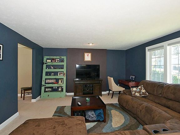 2nd image of 11408 N Astor St