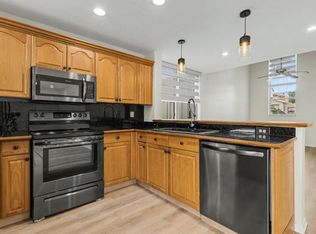 9825 NW 2nd Ct, Plantation, FL 33324