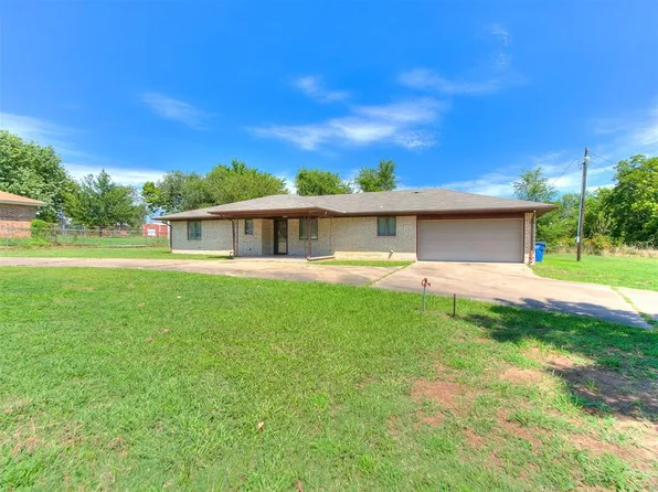 703 E Park St, Tecumseh, OK 74873