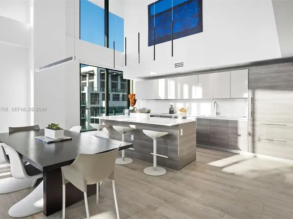 121 NE 34th St, Miami, FL