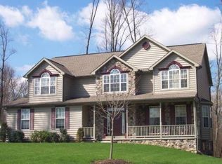 65 Ridgewood Dr, Hanover, PA 17331