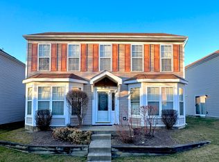 898 Symphony Dr, Aurora, IL 60504