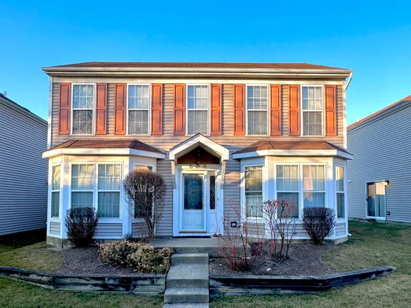 898 Symphony Dr, Aurora, IL 60504