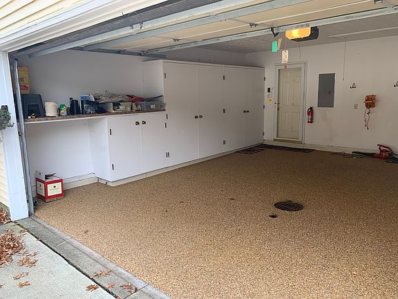 2nd image of 939 Sturbridge Dr #138