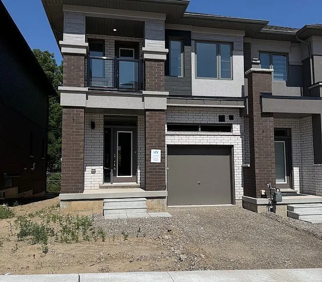 660 Colborne St W #7 — Photo 1